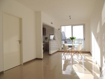 Luminoso departamento 2 ambientes a la venta - Villa Crespo
