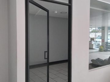 VENDO HERMOSA PROPIEDAD COMERCIAL EN CAYAMBE SOBRE LA PANAMERICANA NORTE