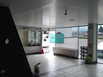 VENDO HERMOSA PROPIEDAD COMERCIAL EN CAYAMBE SOBRE LA PANAMERICANA NORTE