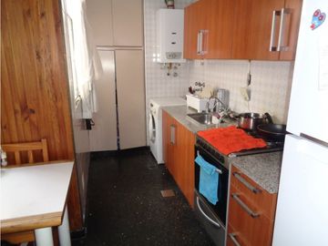 VENTA 2 AMBIENTES,CFTE.LUM.  ALSINA 1600 M/B ESTADO