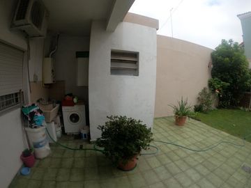 Casa  en Venta Ramos Mejia / La Matanza (B145 944)