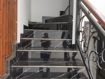 Rumah rooftop 2,5 lt dkt akses tol di Ciganjur Jak Sel 2,75 M