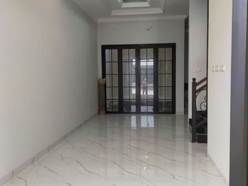 Rumah rooftop 2,5 lt dkt akses tol di Ciganjur Jak Sel 2,75 M