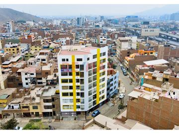 ¿Estás buscando un departamento funcional, que aplique tanto para vivienda como para oficina?
Te presentamos un hermoso DEPARTAMENTO DUPLEX en la cal