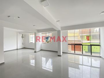 ¿Estás buscando un departamento funcional, que aplique tanto para vivienda como para oficina?
Te presentamos un hermoso DEPARTAMENTO DUPLEX en la cal