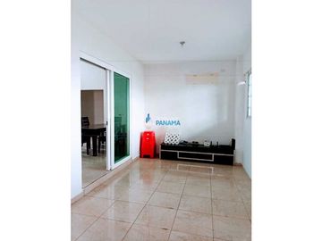 Alquilo o vendo amplia casa en Coquitos Hill, David. Cerca a la ciudad