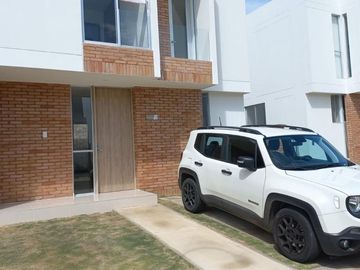 casa en venta en villa del rosario lomitas. Cod V2471
