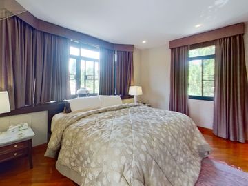 4 Bedroom Villa for sale at Baan Ing Doi