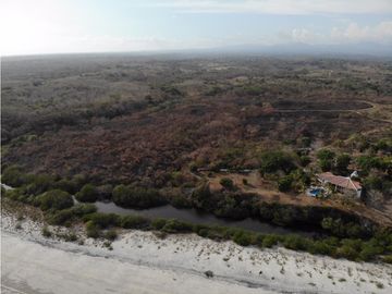 Venta de finca con frente de playa en San Carlos (El Higo) GTA