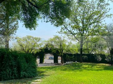 CASA EN VENTA EN CARRETERA NACIONAL