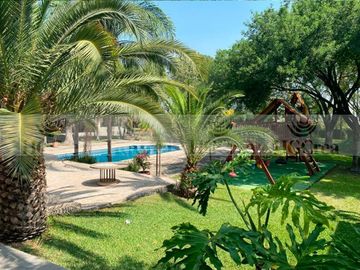 CASA EN VENTA EN CARRETERA NACIONAL