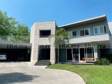 CASA EN VENTA EN CARRETERA NACIONAL