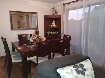 Vendo casa en Barrio Los Maderos