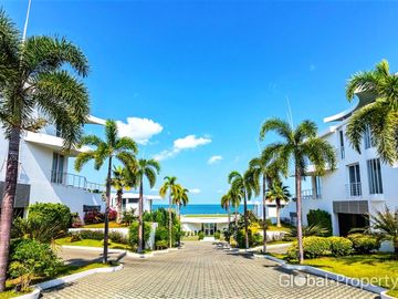 Brand New 1 bedroom condo in stunning project