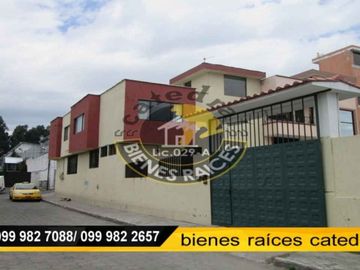 Villa Casa Edificio de venta en Sector Santa Rosa/ San Nicólas  – código:10913