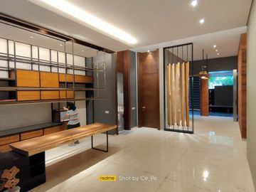 Rumah Istimewa Dharmahusada Indah, Surabaya