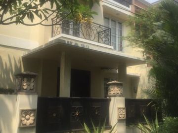 Dijual Rumah Hook (2 Lantai) Di Jl. Alam Segar X, Pondok Indah Jakarta Selatan
