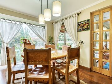 Venta de preciosa casa en Peñalolén, 5D 4B, Condominio Borde Andino