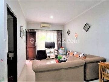 Rumah 2 lantai dalam komplek cinere delta