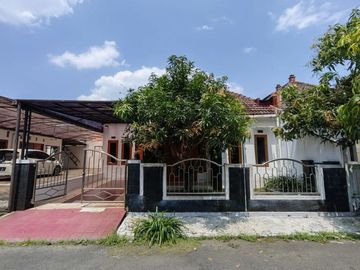 Rumah Luas Jalan Magelang Gito Gati