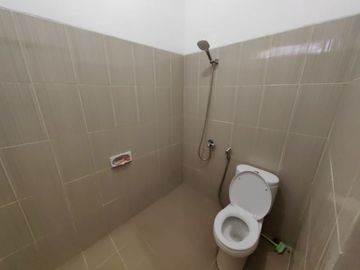 Rumah Luas Jalan Magelang Gito Gati