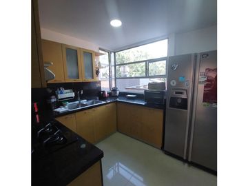 Apartamento en venta,  Laureles.