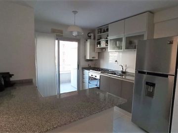 SEMI PISO DE 3 AMBIENTES CON COCHERA