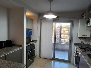 SEMI PISO DE 3 AMBIENTES CON COCHERA