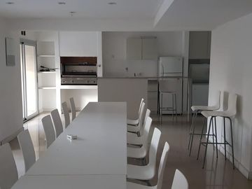 SEMI PISO DE 3 AMBIENTES CON COCHERA