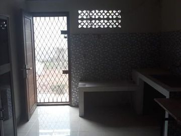Rumah second 2 lantai di cluster 1,1 m di pancoran mas depok