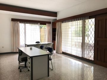 dijual rumah hitung tanah neglasari Ciumbuleuit Bandung dekat universitas