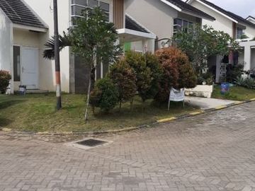 RUMAH SIAP HUNI Berfasilitas Club House GRAND PANORAMA
