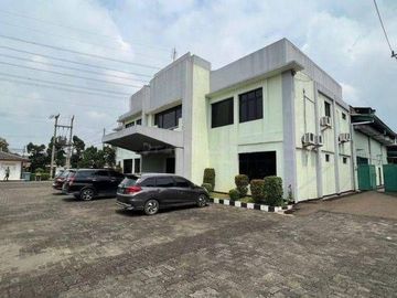 Pabrik Obat  Siap Pakai, Luas 4700m, Pinggir Jalan Raya, Mercedez Benz, Gunung Putri, Murah, Zonasi Industri, Strategis