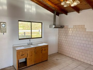 CASA COMERCIAL PLAYA PEUÑO CURANIPE