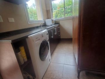 Excelente Casa 7 Amb. En Venta - Barrio Campos De Alvarez, Francisco Alvarez