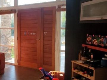 Excelente Casa 7 Amb. En Venta - Barrio Campos De Alvarez, Francisco Alvarez