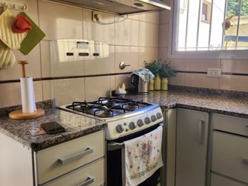 Departamento Tipo Casa en venta en Remedios de Escalada Oeste