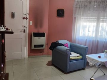 Departamento Tipo Casa en venta en Remedios de Escalada Oeste