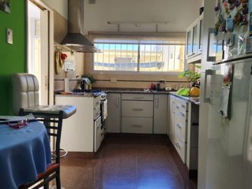 Departamento Tipo Casa en venta en Remedios de Escalada Oeste