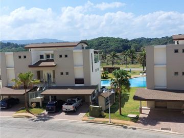 Se VENDE Apto en Playa Escondida - Colón