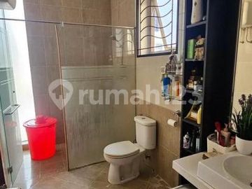 Dijual Rumah Virginia Lagoon di BSD Siap Huni SHM ( 4+1 KT ) Hadap Timur Laut