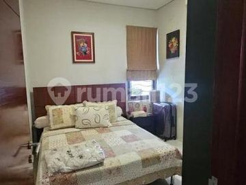Dijual Rumah Virginia Lagoon di BSD Siap Huni SHM ( 4+1 KT ) Hadap Timur Laut