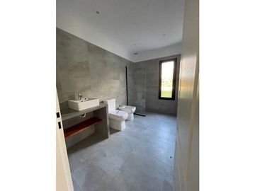 Casa Quinta a estrenar!!! - Barrio de Chacras Malvinas - Brandsen