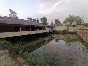 Di jual rumah dengan usaha tambak ikan murah di Depok