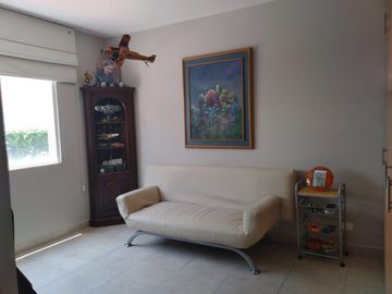 EN VENTA BONITA CASA  DENTRO DE CONJUNTO EN CUMBAYÁ