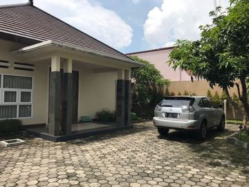 Rumah Tengah Kota Semarang di Jl. Kawi Dekat AKPOL & RS. Elisabeth