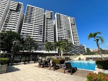 Se Alquila hermoso apartamento en Condado del Rey Country Club