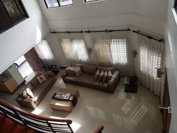 For SALE : 5 BEDROOM CORNER HOUSE & LOT IN VISTA REAL, QC