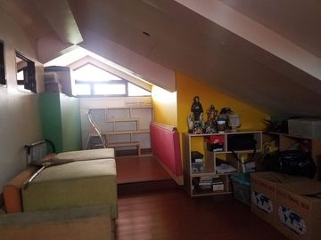 For SALE : 5 BEDROOM CORNER HOUSE & LOT IN VISTA REAL, QC