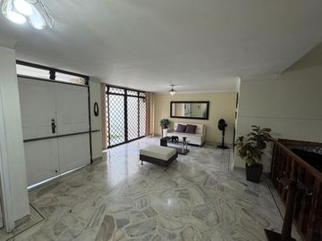 casa en venta en miraflores. Cod V17996